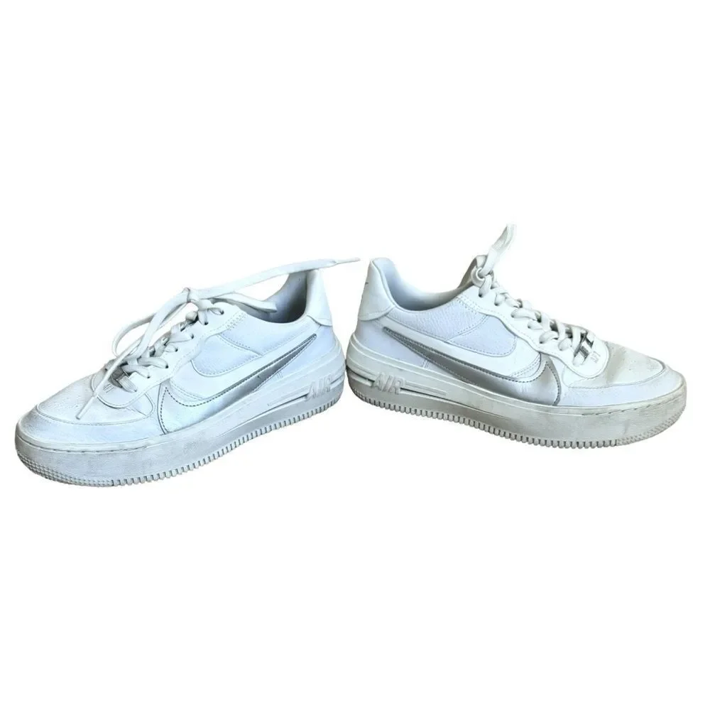 Nike Air Force One AF1 PLT.AF.ORM White & Silver Lace Up Sneakers. 10.